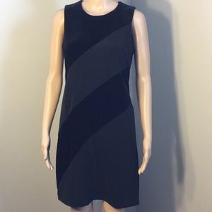 MOLLY MALLOY: BLACK SLEEVELESS EVENING DRESS, Sz 8